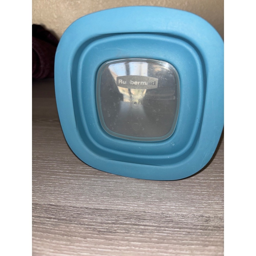 Rubbermaid Brilliance Food Storage Container 1.2L Blue Lid‎ Clear Square Tall - Picture 2 of 4
